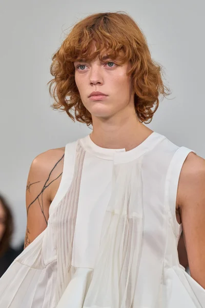 Look 4